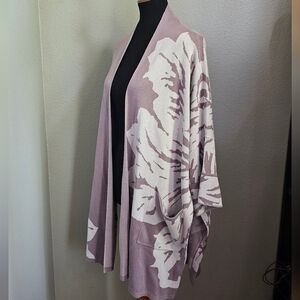 Marla Wynne Jacquard Knit Drama Topper in Lilac medium